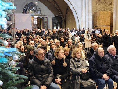 /aktualnosti/2026/A/Nadbiskup Kutleša predvodio misno slavlje svetkovine Rođenja Gospodinova u Zagrebačkoj katedrali (24).jpg