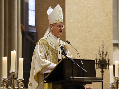 /aktualnosti/2026/B/Homilija nadbiskupa Kutleše na Misi posvete ulja.JPG