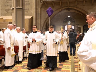 /aktualnosti/2026/B/Nadbiskup Kutleša predvodio Misu posvete ulja u Zagrebačkoj katedrali (1).JPG