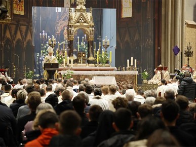 /aktualnosti/2026/B/Nadbiskup Kutleša predvodio Misu posvete ulja u Zagrebačkoj katedrali (13).JPG