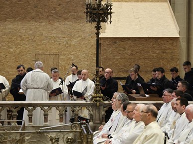 /aktualnosti/2026/B/Nadbiskup Kutleša predvodio Misu posvete ulja u Zagrebačkoj katedrali (23).JPG